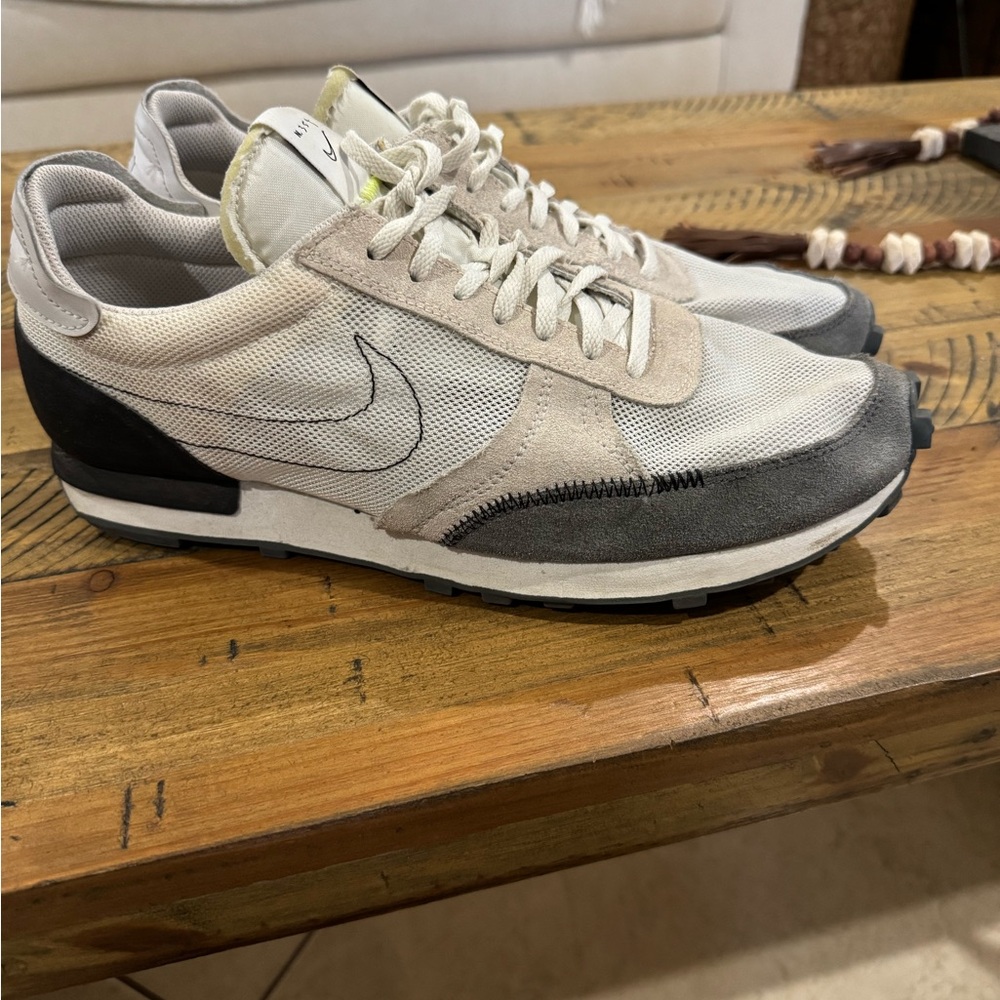 Nike Daybreak 354